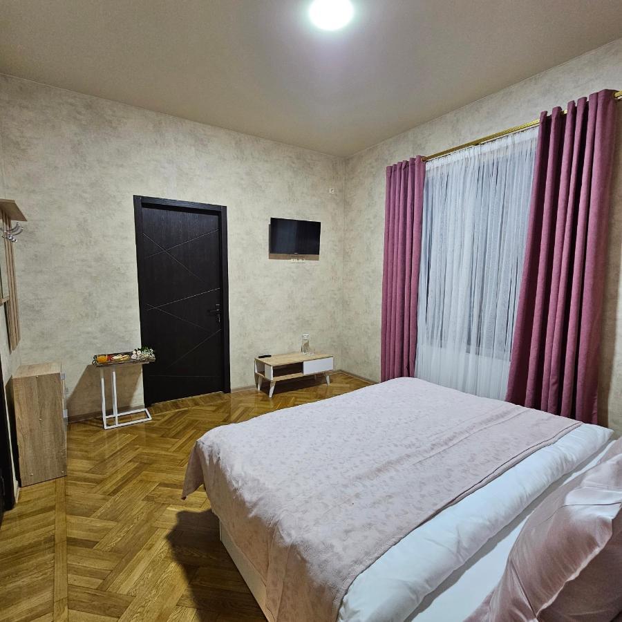 Memory Basket Hotel Kutaiszi Kültér fotó