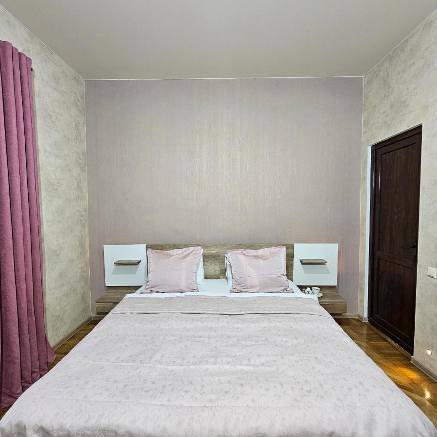 Memory Basket Hotel Kutaiszi Kültér fotó