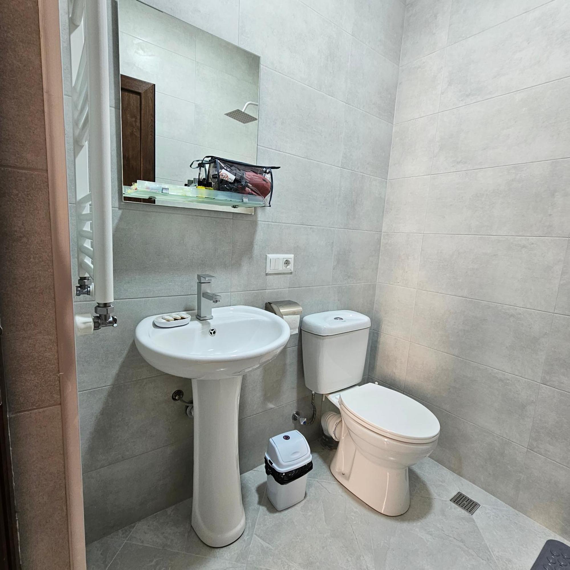 Memory Basket Hotel Kutaiszi Kültér fotó